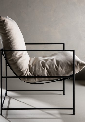 VENTURE DESIGN Sedalia lenestol - hvit lin og sort stl