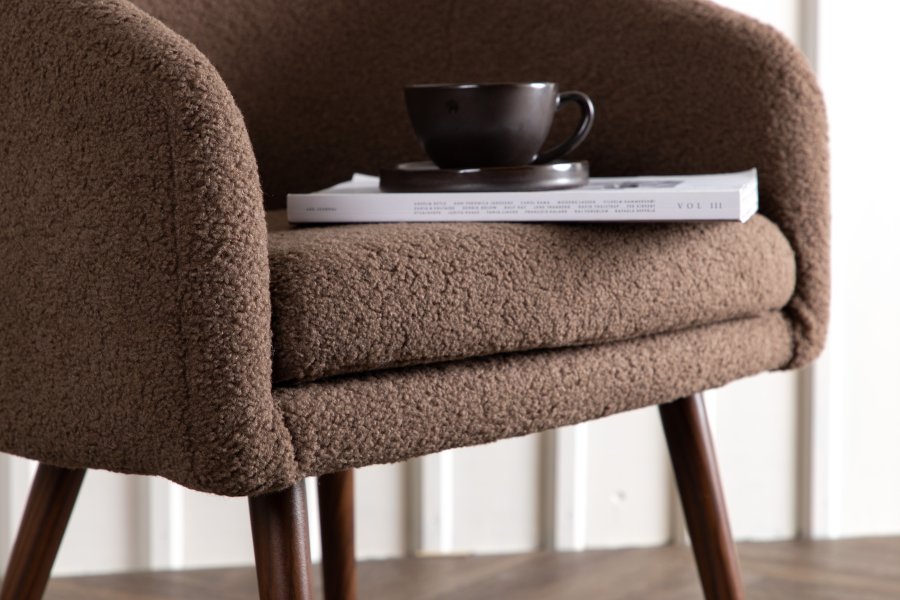 VENTURE DESIGN Wanda lenestol - brun teddystoff polyester og mrk valntt stl