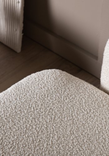 VENTURE DESIGN Laurel svingstol, med armlener - hvitt bouclstoff og sort stl