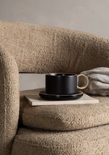 VENTURE DESIGN Laurel svingstol, med armlener - brunt bouclstoff og sort stl