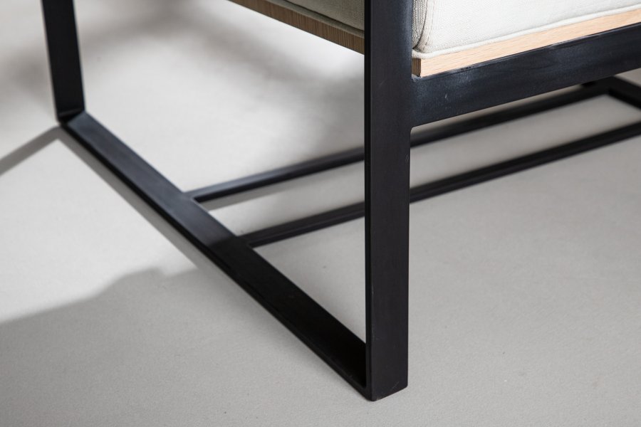 VENTURE DESIGN Kansas lenestol - hvit lin og sort stl