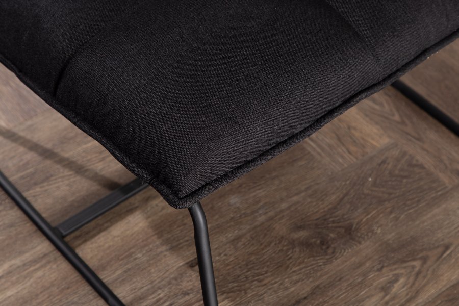 VENTURE DESIGN Madison loungestol - svart lin og sort stl