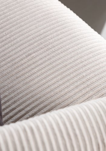 VENTURE DESIGN Derry Sessel - beigefarbener Samtpolyester und schwarzer Stahl