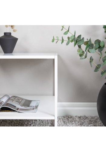 VENTURE DESIGN Sidebord i stl, m. hylle - hvit stl (50,8x50,8)