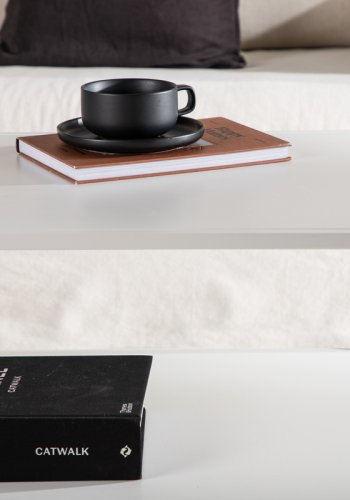 VENTURE DESIGN Couchtisch aus Stahl, mit Ablage – weißer Stahl (120x50)