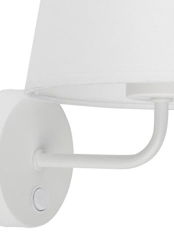 TK Maja vegglampe - hvitt stoff og hvitt metall