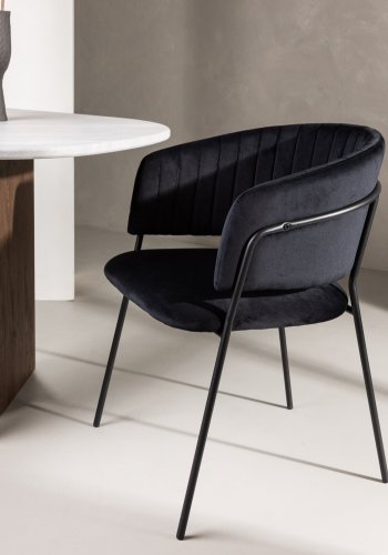 VENTURE DESIGN Selma spisebordstol, med armlener - svart polyesterflyel og sort stl