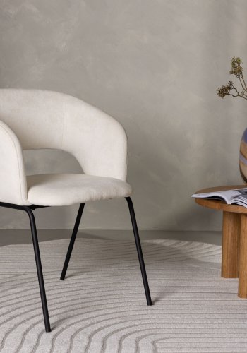 VENTURE DESIGN Day Esszimmerstuhl, mit Armlehnen – weißes Leinen und mattschwarzer Stahl