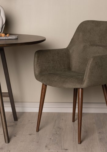 VENTURE DESIGN I morgen spisebordstol, m. armlen - mrk gr/brunt stoff og mrk valnttfarget stl