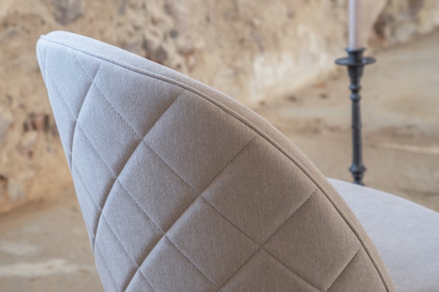 VENTURE DESIGN Velvet Stitches spisestuestol - beige polyester lin og sort stl