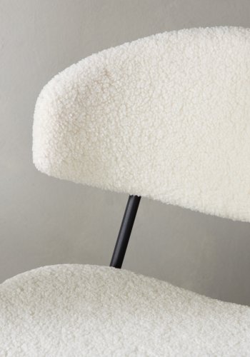 VENTURE DESIGN Chico spisestuestol - hvit bouclé og sort stl