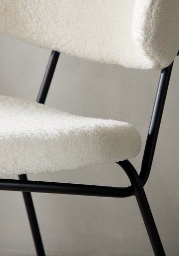 VENTURE DESIGN Chico spisestuestol - hvit bouclé og sort stl