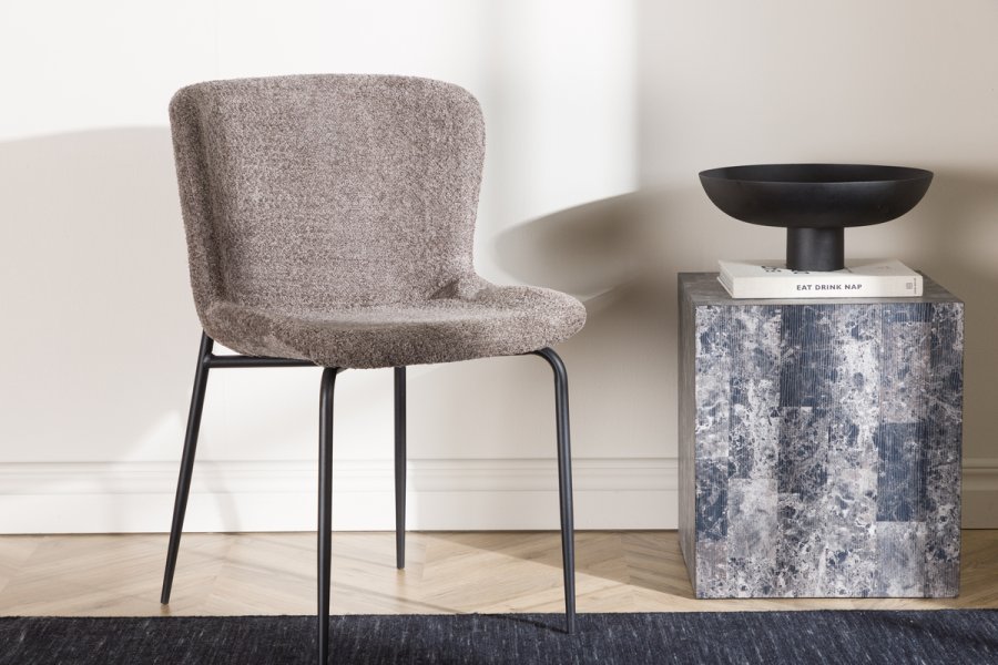 VENTURE DESIGN Modesto spisebordsstol - mrkegr bouclé og sort stl