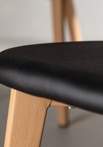 VENTURE DESIGN Sanjos spisebordsstol - sort PU og naturstl