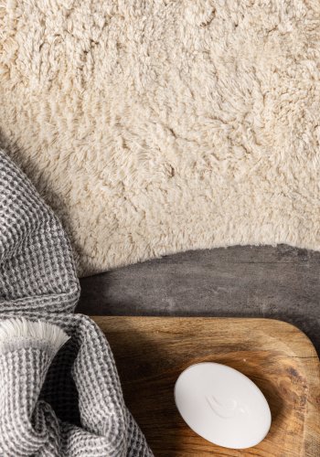 VENTURE DESIGN Elvis gulvtppe, oval - offwhite bomuld m. stofunderlag (60x85)