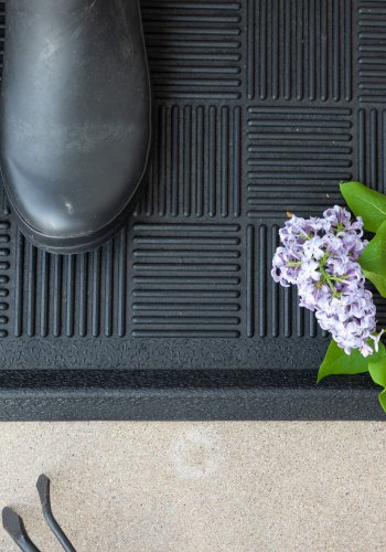 VENTURE DESIGN Gsta Teppe Gsta Gummi - 45*75- -Rektangulr-Sort