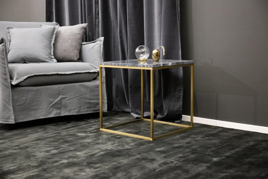 VENTURE DESIGN Estelle sidebord - sort marmor og messing metal (50x50)