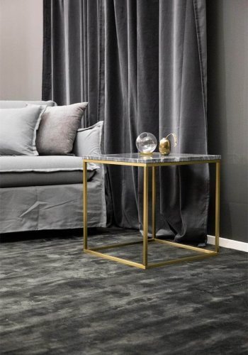 VENTURE DESIGN Estelle sidebord - sort marmor og messing metal (50x50)