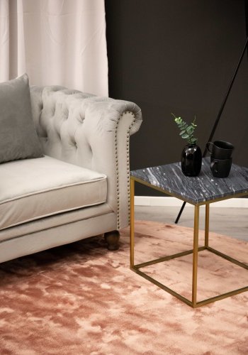 VENTURE DESIGN Estelle sidebord - sort marmor og messing metal (50x50)