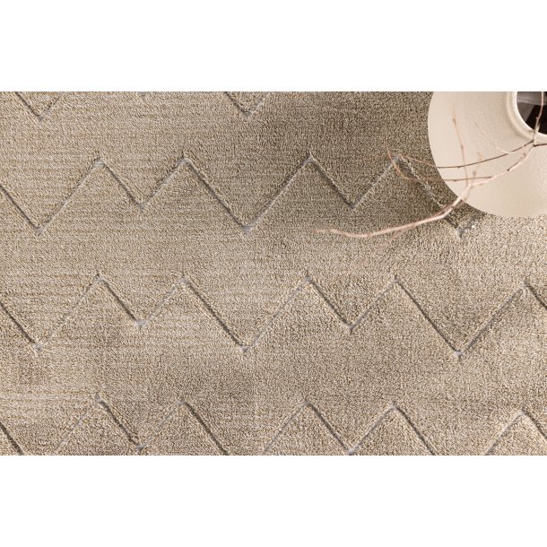 Pia gulvtppe, rektangulr - brun polyester (230x160)