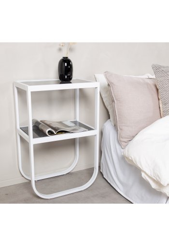 VENTURE DESIGN Rocker nattbord, med hylle - grtt rkt glass og hvitt metall (45x30)