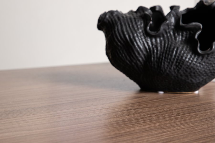 VENTURE DESIGN Tempe spisebord, rektangulrt - valntt MDF og svart stl (140x80)