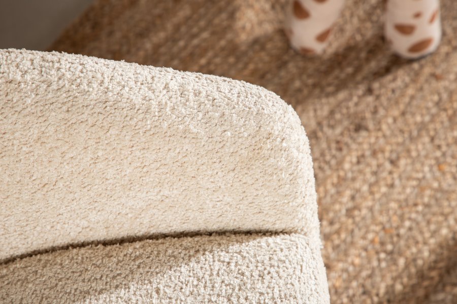 VENTURE DESIGN Flauschiger Kinderstuhl – weißer Teddybärstoff, Polyester und schwarzer Stahl