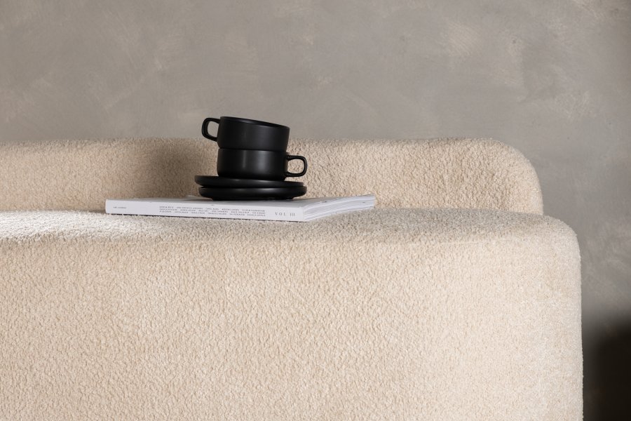 VENTURE DESIGN Pocatello 2-seters sofa - hvitt boucléstoff