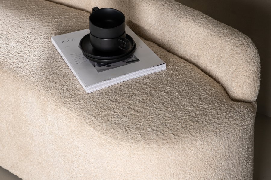 VENTURE DESIGN Pocatello 2-seters sofa - hvitt boucléstoff