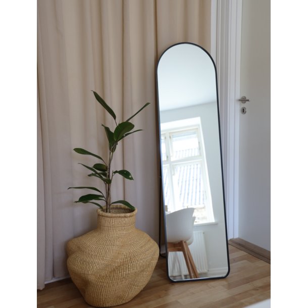 HOUSE NORDIC Madrid gulvspejl, rektangulr - spejlglas og sort aluminium (150x40)