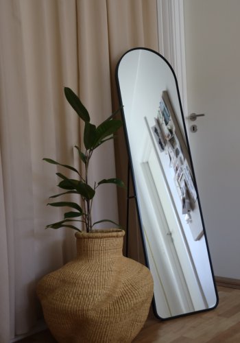 HOUSE NORDIC Madrid Standspiegel, rechteckig - Spiegelglas und schwarzes Aluminium (150x40)