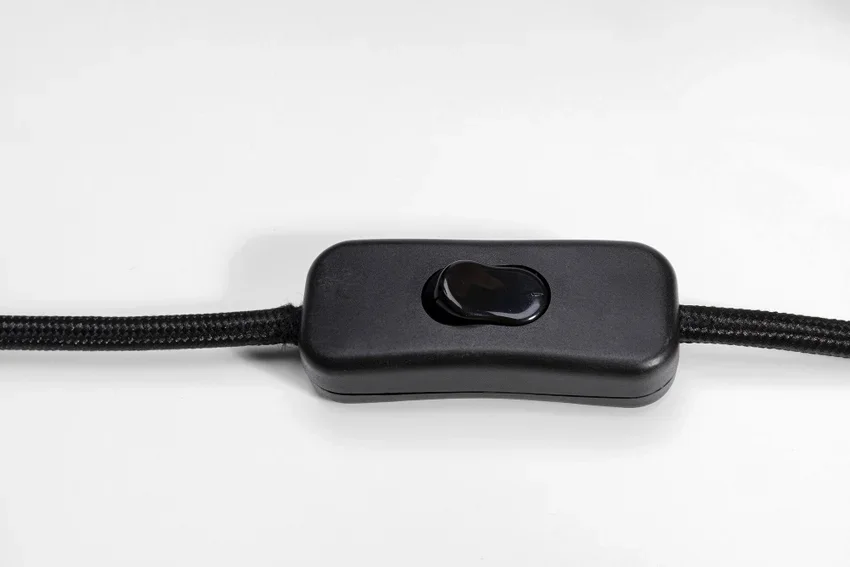 KARE DESIGN Animal Crow bordlampe - matt sort polyresin og kobber aluminium