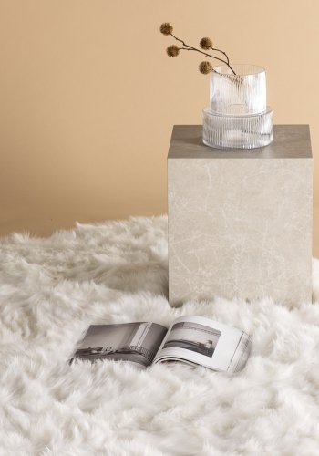 VENTURE DESIGN Katy gulvtppe, rektangulr - hvid akryl falsk pels (230x160)