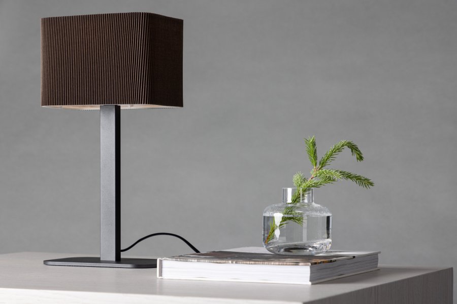 VENTURE DESIGN Idre bordlampe - moccapapir og sort stl