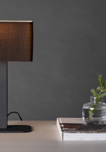 VENTURE DESIGN Idre bordlampe - moccapapir og sort stl