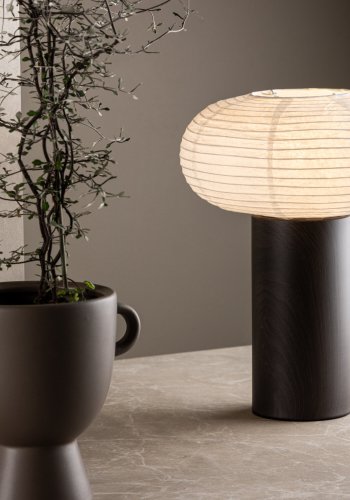 VENTURE DESIGN Hovfjället bordlampe - naturlig rispapir og mrk brun eik foliert stl