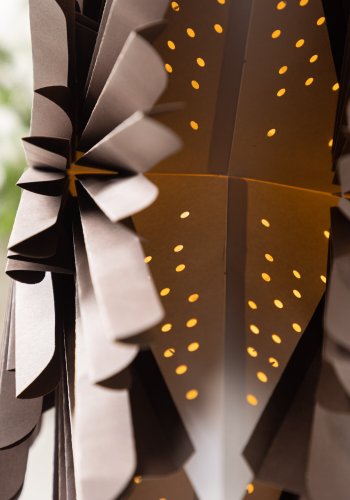 VENTURE DESIGN Sälen taklampe - greige papir (60cm)