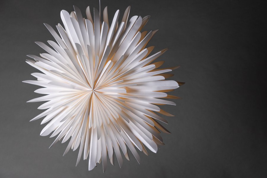 VENTURE DESIGN Sälen taklampe - hvitt papir (80cm)