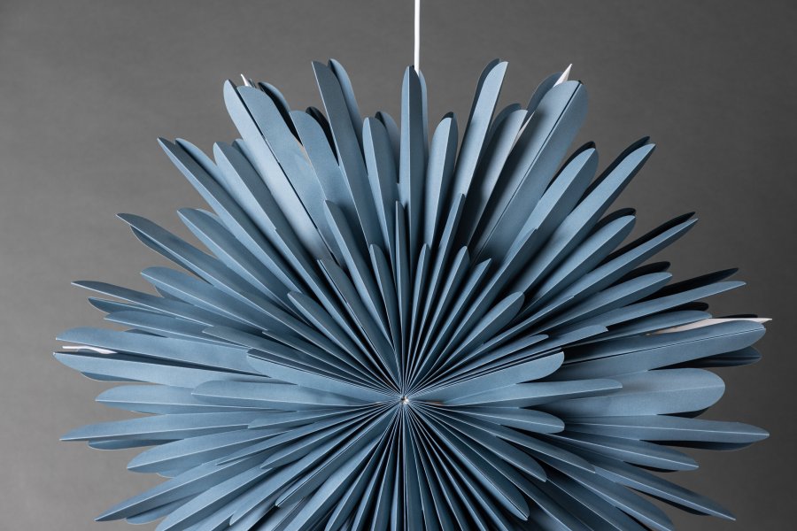 VENTURE DESIGN Sälen taklampe - grtt/bltt papir (80cm)