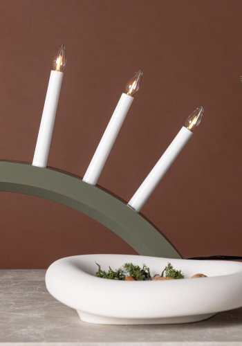 VENTURE DESIGN Kebnekaise bordlampe - hvit og grnn furu (55cm)