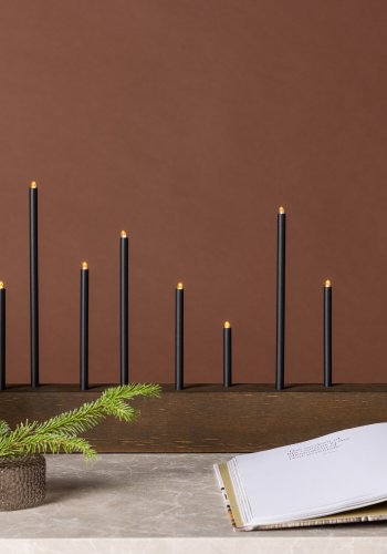 VENTURE DESIGN Kungsberget bordlampe - valnttfarget MDF og sort stl