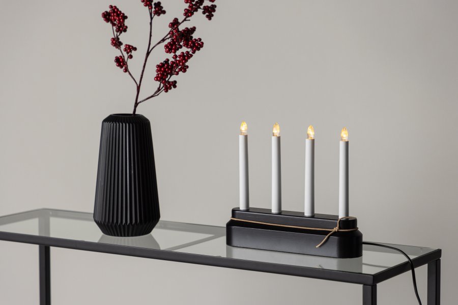 VENTURE DESIGN Näsfjället bordlampe - sort furu