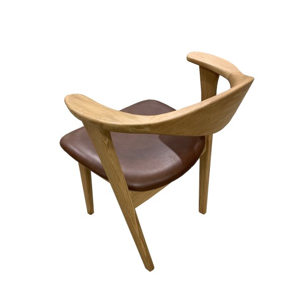 Designer spisebordsstol, m. armln - mrk brun lder og massivt naturfarvet egetr