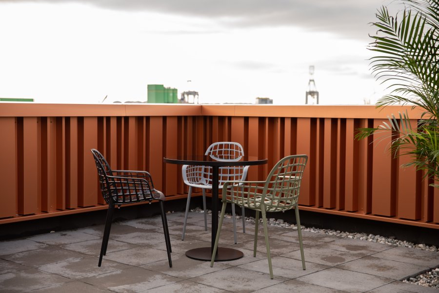 ZUIVER Albert Bistro hagebord, rundt - glass og sort aluminium (80)