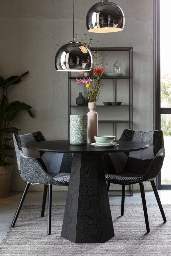 ZUIVER Bord Pilar Svart