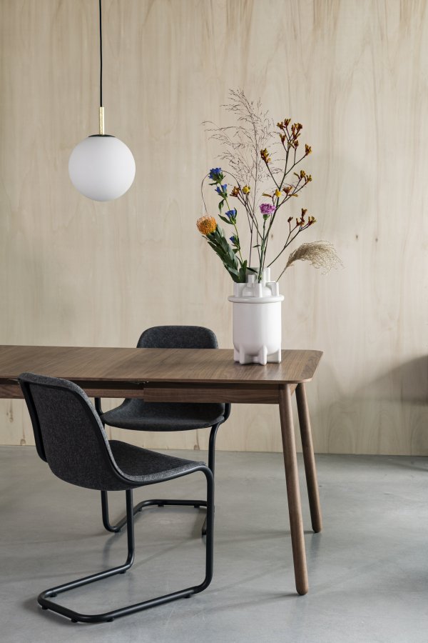 ZUIVER Glimps spisebord, med butterfly bordplate - brun valntt finish og valntt tre (120/162x80)