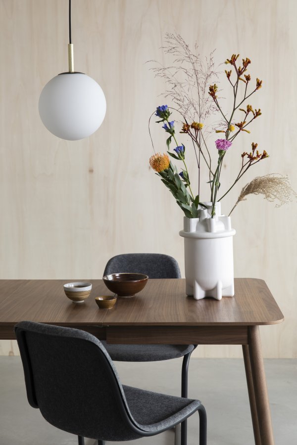 ZUIVER Glimps spisebord, med butterfly bordplate - brun valntt finish og valntt tre (120/162x80)