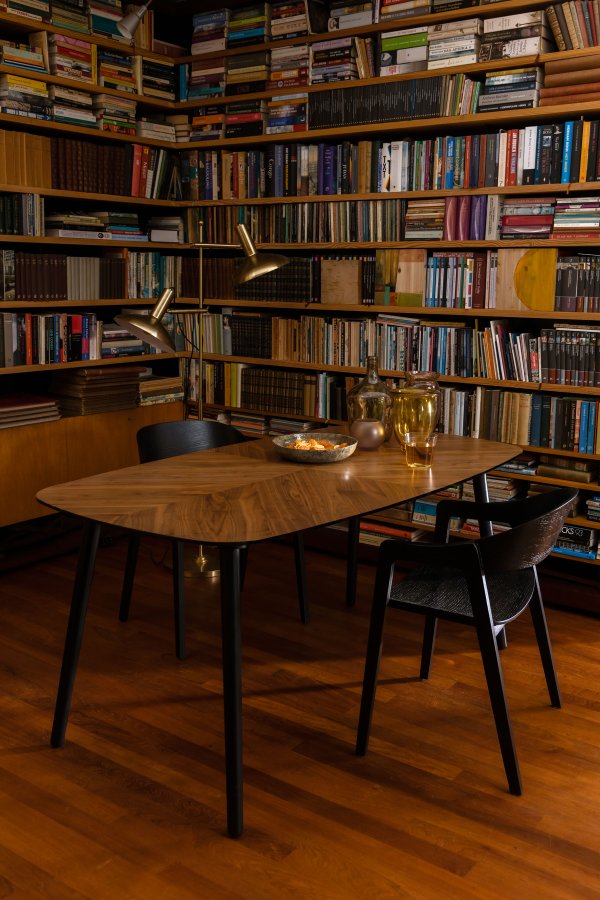 DUTCHBONE Clover Esstisch, rechteckig – brauner Nussbaum und schwarzes Gummibaumholz (165x90)