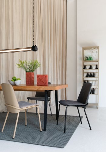 ZUIVER Harvest spisebord, rektangulrt - naturlig eikefiner og svart jern (220x90)