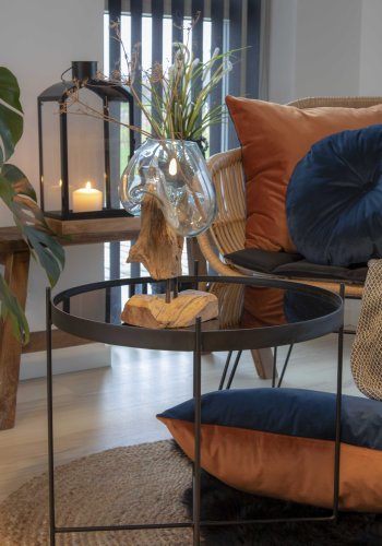 HOUSE NORDIC Venezia hjrnebord - glassbordplate og sort stl, rundt ( 48)